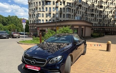Mercedes-Benz E-Класс, 2019 год, 5 500 000 рублей, 4 фотография