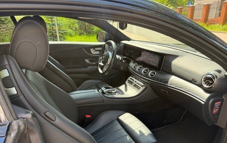 Mercedes-Benz E-Класс, 2019 год, 5 500 000 рублей, 12 фотография