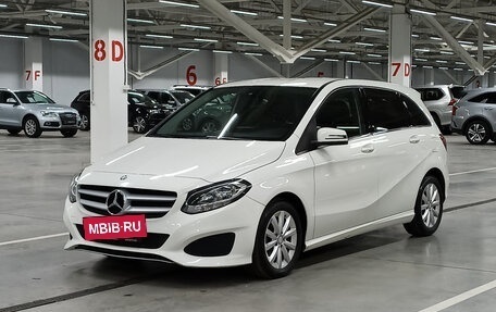 Mercedes-Benz B-Класс, 2015 год, 1 419 950 рублей, 5 фотография