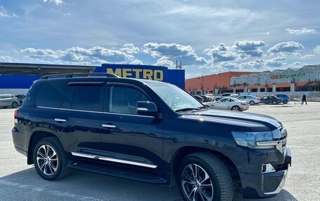 Toyota Land Cruiser 200, 2018 год, 9 500 000 рублей, 2 фотография