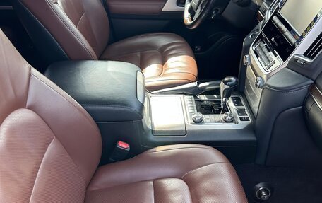 Toyota Land Cruiser 200, 2018 год, 9 500 000 рублей, 11 фотография