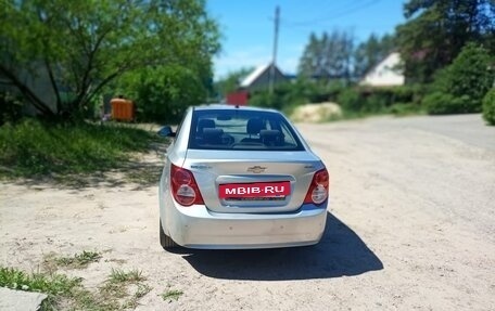 Chevrolet Aveo III, 2013 год, 700 000 рублей, 3 фотография