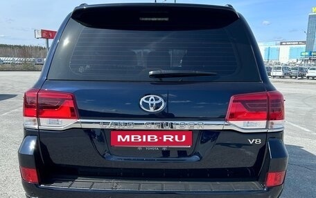 Toyota Land Cruiser 200, 2018 год, 9 500 000 рублей, 7 фотография