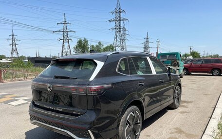 Volkswagen Tiguan, 2024 год, 4 499 000 рублей, 5 фотография