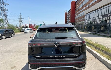 Volkswagen Tiguan, 2024 год, 4 499 000 рублей, 4 фотография