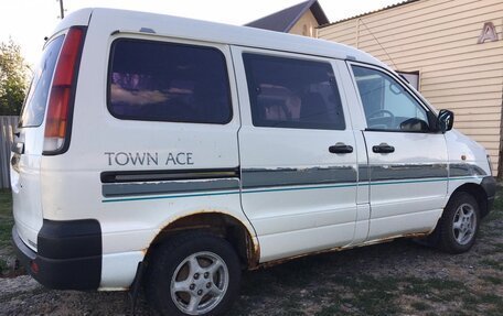 Toyota Town Ace III, 1996 год, 200 000 рублей, 6 фотография