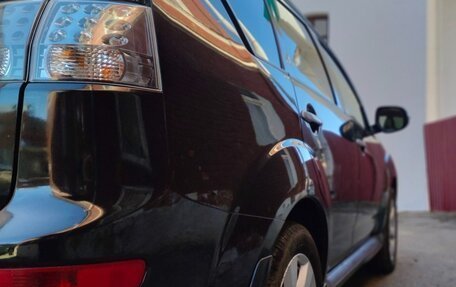Mitsubishi Outlander III рестайлинг 3, 2011 год, 1 095 000 рублей, 5 фотография