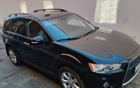 Mitsubishi Outlander III рестайлинг 3, 2011 год, 1 095 000 рублей, 6 фотография