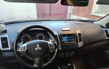 Mitsubishi Outlander III рестайлинг 3, 2011 год, 1 095 000 рублей, 10 фотография