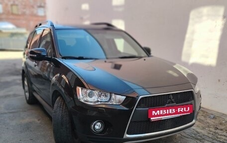 Mitsubishi Outlander III рестайлинг 3, 2011 год, 1 095 000 рублей, 8 фотография