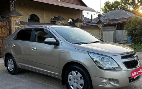 Chevrolet Cobalt II, 2013 год, 850 000 рублей, 2 фотография