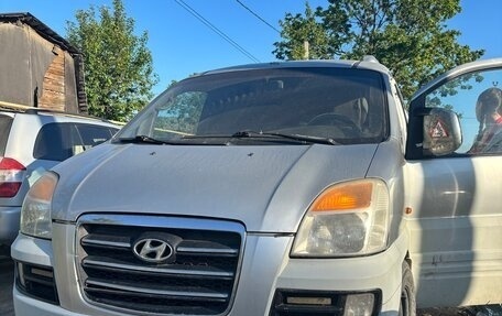 Hyundai Starex I рестайлинг, 2006 год, 690 000 рублей, 2 фотография