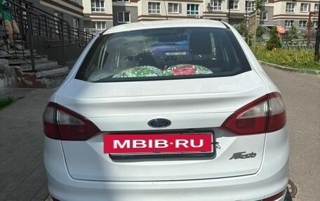 Ford Fiesta, 2015 год, 870 000 рублей, 2 фотография