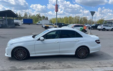 Mercedes-Benz E-Класс, 2012 год, 1 750 000 рублей, 6 фотография