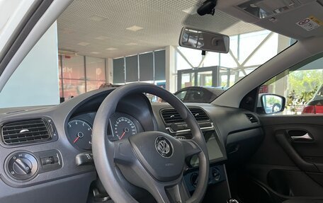 Volkswagen Polo VI (EU Market), 2017 год, 799 000 рублей, 13 фотография