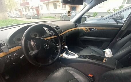 Mercedes-Benz E-Класс, 2006 год, 400 000 рублей, 13 фотография