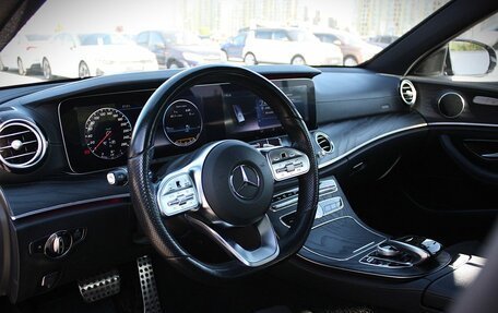 Mercedes-Benz E-Класс, 2020 год, 3 990 000 рублей, 8 фотография