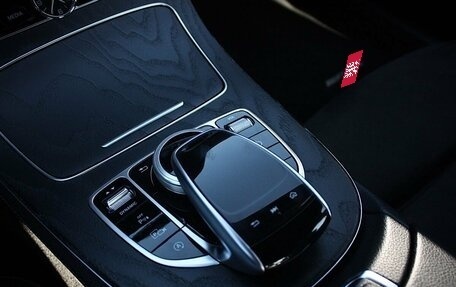 Mercedes-Benz E-Класс, 2020 год, 3 990 000 рублей, 13 фотография