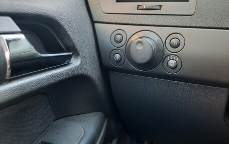 Opel Astra H, 2011 год, 780 000 рублей, 2 фотография