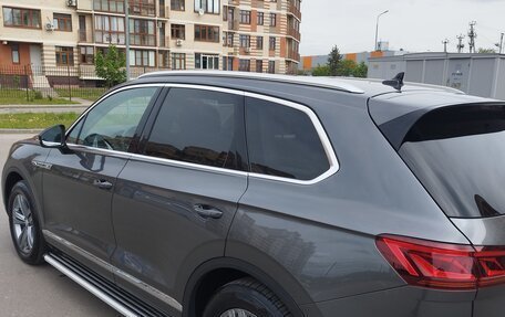 Volkswagen Touareg III, 2019 год, 5 400 000 рублей, 3 фотография