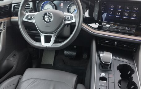 Volkswagen Touareg III, 2019 год, 5 400 000 рублей, 11 фотография