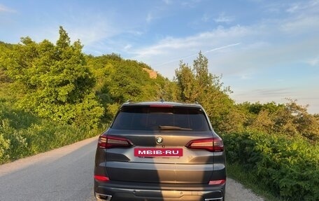 BMW X5, 2021 год, 6 300 000 рублей, 2 фотография
