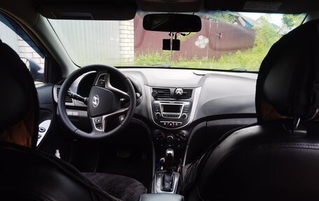 Hyundai Solaris II рестайлинг, 2014 год, 1 300 000 рублей, 7 фотография