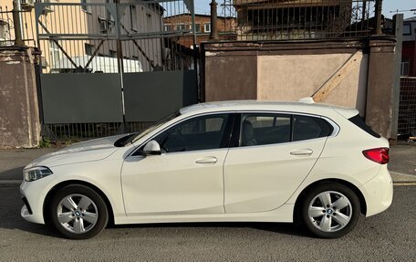 BMW 1 серия, 2019 год, 2 100 000 рублей, 8 фотография