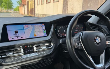 BMW 1 серия, 2019 год, 2 100 000 рублей, 4 фотография