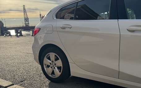 BMW 1 серия, 2019 год, 2 100 000 рублей, 10 фотография