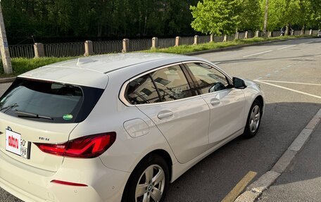 BMW 1 серия, 2019 год, 2 100 000 рублей, 13 фотография