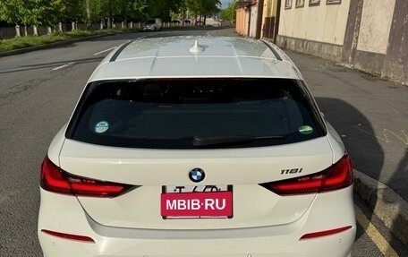 BMW 1 серия, 2019 год, 2 100 000 рублей, 2 фотография