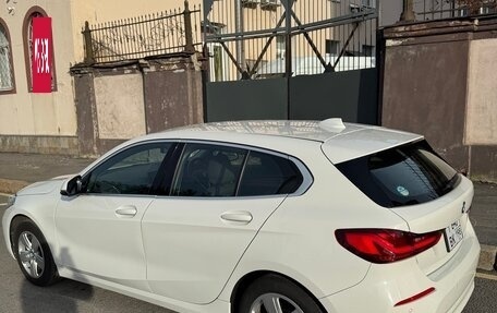 BMW 1 серия, 2019 год, 2 100 000 рублей, 6 фотография
