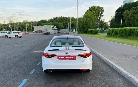 Alfa Romeo Giulia II, 2017 год, 2 550 000 рублей, 5 фотография