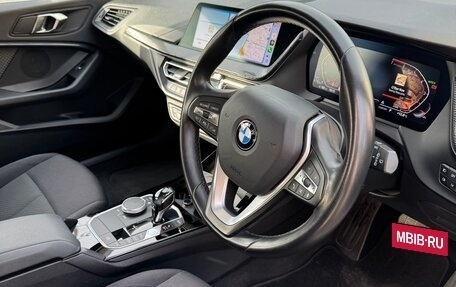 BMW 1 серия, 2019 год, 2 100 000 рублей, 18 фотография