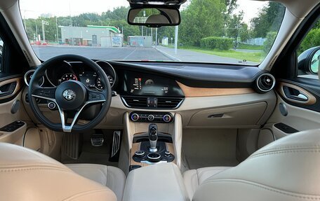 Alfa Romeo Giulia II, 2017 год, 2 550 000 рублей, 16 фотография