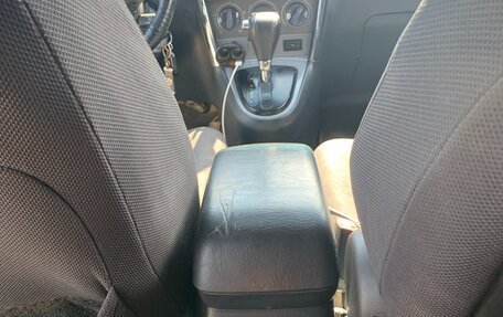 Toyota Matrix, 2005 год, 495 000 рублей, 21 фотография