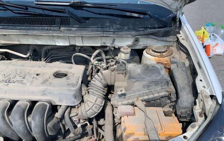 Toyota Matrix, 2005 год, 495 000 рублей, 28 фотография