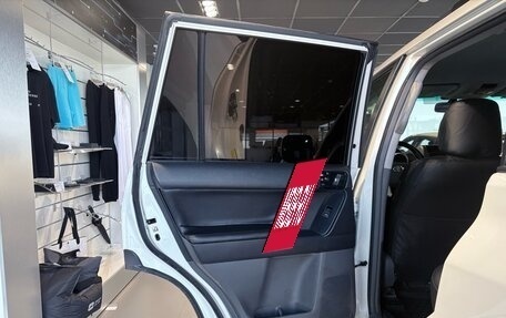 Toyota Land Cruiser Prado 150 рестайлинг 2, 2012 год, 2 750 000 рублей, 7 фотография