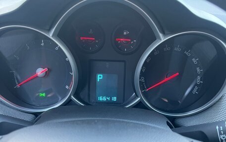 Chevrolet Cruze II, 2014 год, 900 000 рублей, 9 фотография