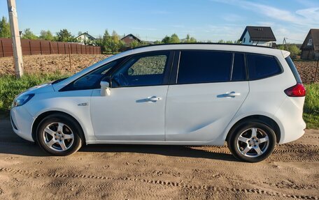Opel Zafira C рестайлинг, 2013 год, 1 260 000 рублей, 2 фотография