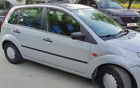 Ford Fiesta, 2002 год, 320 000 рублей, 3 фотография