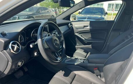 Mercedes-Benz GLA, 2019 год, 2 900 000 рублей, 15 фотография