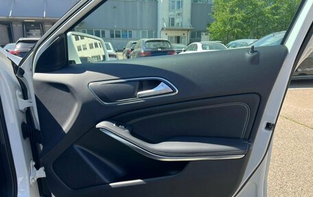 Mercedes-Benz GLA, 2019 год, 2 900 000 рублей, 24 фотография