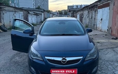 Opel Astra J, 2012 год, 750 000 рублей, 1 фотография