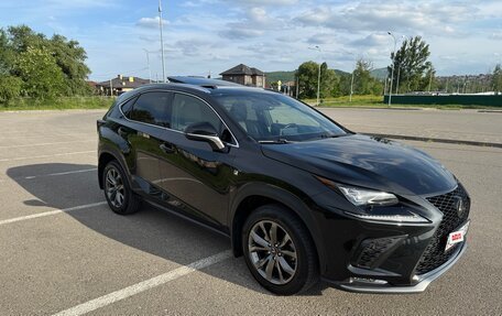 Lexus NX I, 2021 год, 6 000 000 рублей, 4 фотография