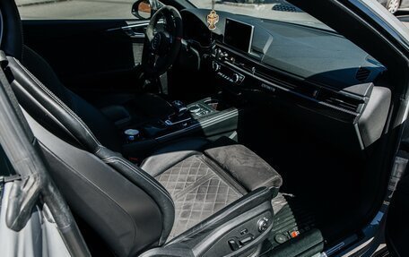 Audi RS 5, 2017 год, 6 000 000 рублей, 24 фотография