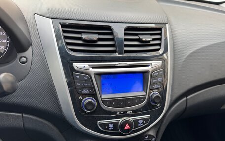 Hyundai Solaris II рестайлинг, 2012 год, 799 000 рублей, 13 фотография
