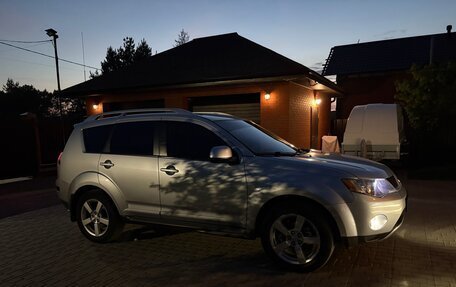 Mitsubishi Outlander III рестайлинг 3, 2008 год, 1 250 000 рублей, 4 фотография