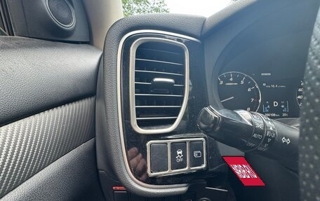 Mitsubishi Outlander III рестайлинг 3, 2012 год, 1 400 000 рублей, 8 фотография